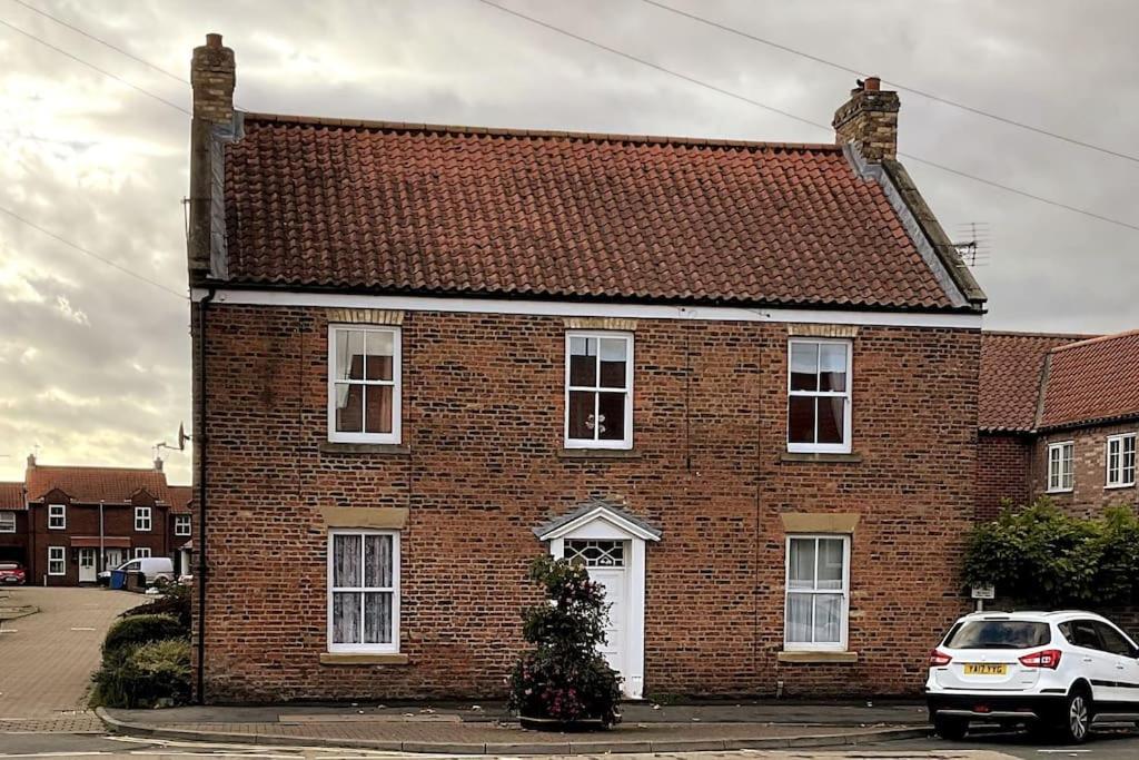 Apt D In Old Grade 2 Converted Farmhouse Market Weighton Buitenkant foto