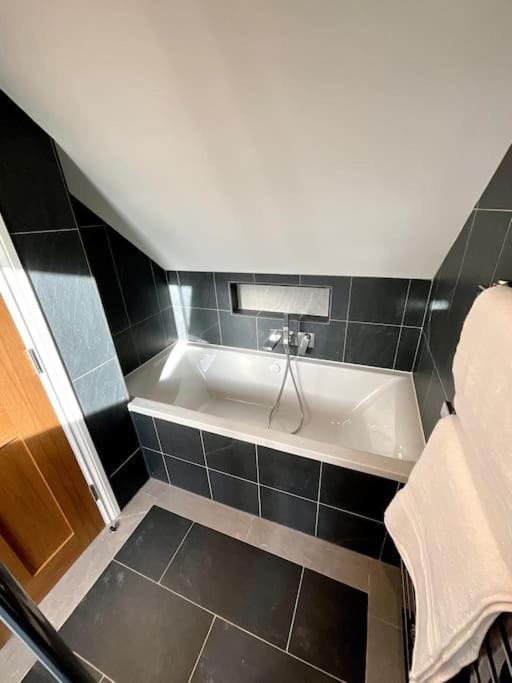 Apt D In Old Grade 2 Converted Farmhouse Market Weighton Buitenkant foto