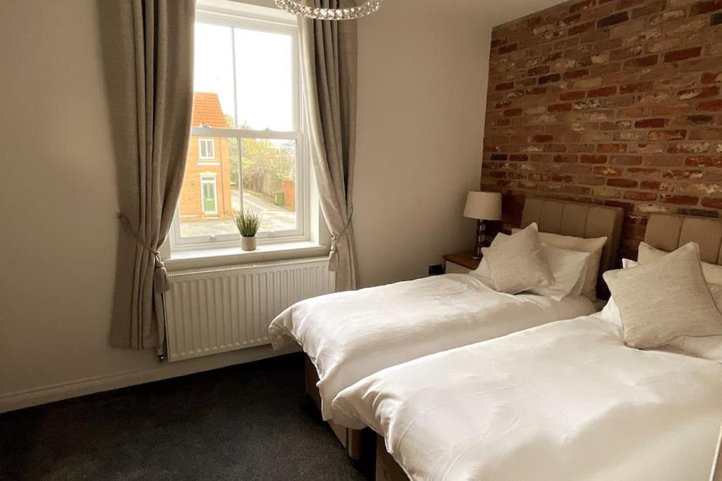 Apt D In Old Grade 2 Converted Farmhouse Market Weighton Buitenkant foto